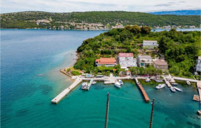 Cozy Apartment In Supetarska Draga With Kitchen